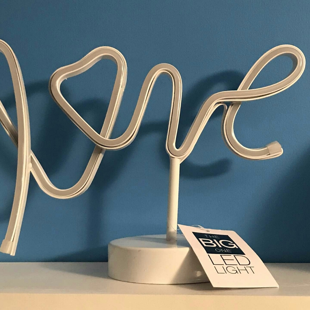 Love LED Light - Picture 2 of 2
